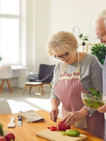 How to Choose the Right Retirement Living Environment for Seniors in the United States: Exploring Three Major New Trends